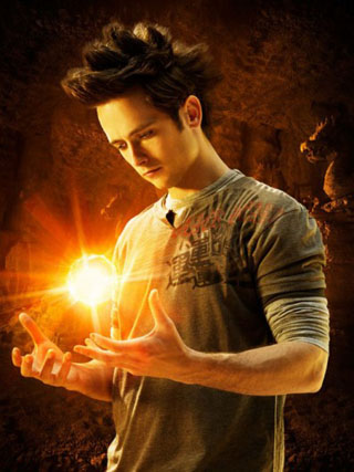 Justin Chatwin nei panni di Goku